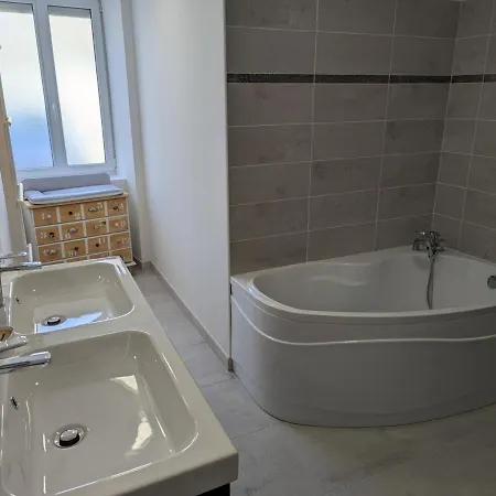 Maison En Pierres Rénovée Avec Jardin, Terrasse, 3 Chambres, Proche Village, Nature Paisible, équipements Complets - Fr-1-653-187 Casa di campagna Montboyer