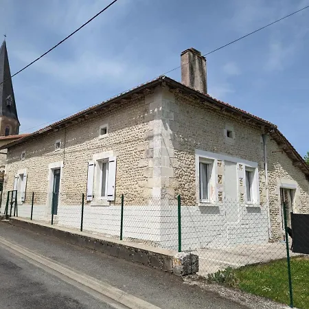 Maison En Pierres Renovee Avec Jardin, Terrasse, 3 Chambres, Proche Village, Nature Paisible, Equipements Complets - Fr-1-653-187 *