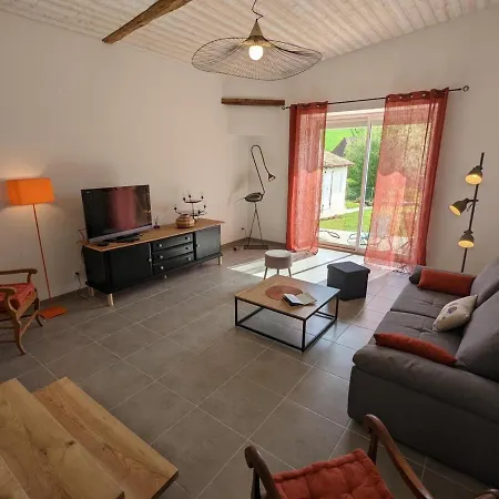 Maison En Pierres Rénovée Avec Jardin, Terrasse, 3 Chambres, Proche Village, Nature Paisible, équipements Complets - Fr-1-653-187 Montboyer