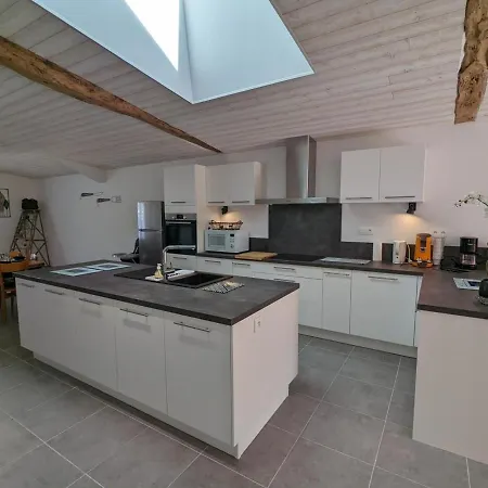 Maison En Pierres Rénovée Avec Jardin, Terrasse, 3 Chambres, Proche Village, Nature Paisible, équipements Complets - Fr-1-653-187 Casa di campagna *