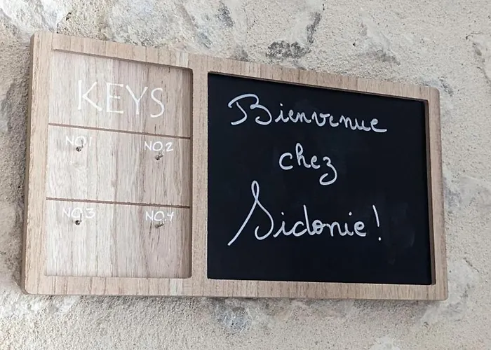 Maison En Pierres Renovee Avec Jardin, Terrasse, 3 Chambres, Proche Village, Nature Paisible, Equipements Complets - Fr-1-653-187 Montboyer